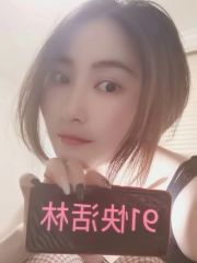 夫子庙前凸后翘娜娜