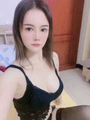 美乳轻熟中项娜娜