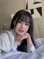 潘家园巨乳妹子