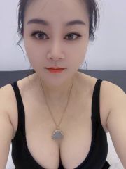 肤白貌美胸大屁股翘