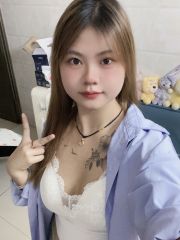 极品大奶骚货丰臀肥鲍水多