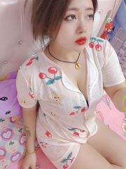 熟女御姐肥鲍会夹