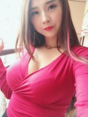 南山大胸麻麻女士