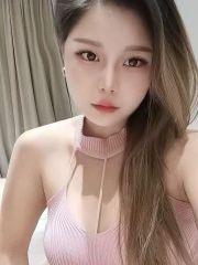 滨江高挑白嫩大胸妹