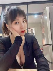 性感丰满辣妹小姐姐