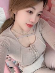 大奶丰满粉嫩小妹