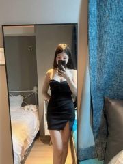 西青年轻漂亮大奶小美女