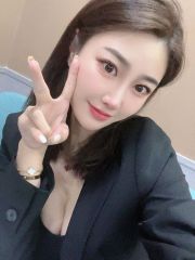 老师很会调情哦，连亲带摸，让人欲罢不能