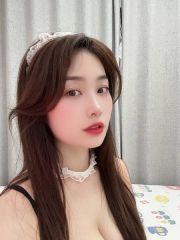 天然大胸服务很安逸的骚货