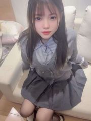 清纯羞涩新人小妹