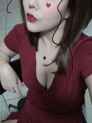 粉嫩小甜心多汁耐操