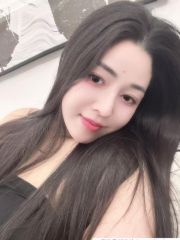 丰满性感翘臀颜值老师