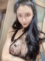 可甜可欲的小姐姐