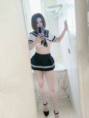 一线天的馒头逼我能舔一天