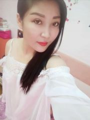 极品多汁天然大胸粉