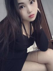 性感长腿小甜妹