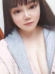 阴毛浓密巨乳少妇