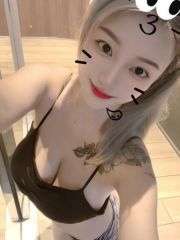 性感白嫩气质御姐