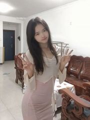 高挑白嫩极品身材妹子