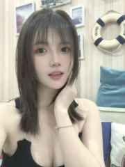 白云刚下海年轻