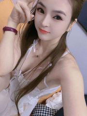 大长腿美乳极度诱惑刺激