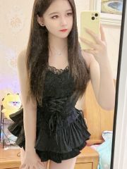 长腿翘臀骚货米娜