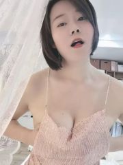 光谷大波妹，胸推一绝