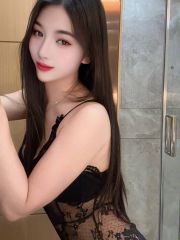 白嫩性感颜值高小鲍妹