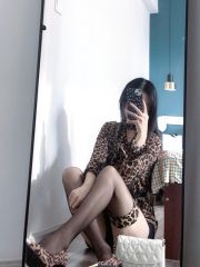 丝袜妹妹穴紧紧全程配合