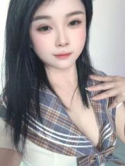 自聊妹子很配合，前凸后翘粉粉嫩嫩