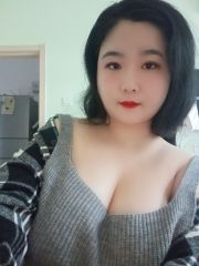 天河丰满美艳大胸妹